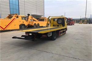 翠微路非事故拖车